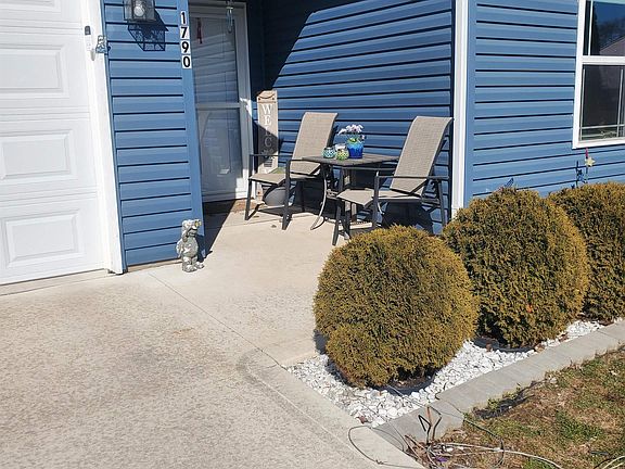 2nd image of 1790 Carol Lynn Dr