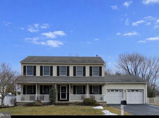 3 Valli Ct, Hamilton, NJ 08690