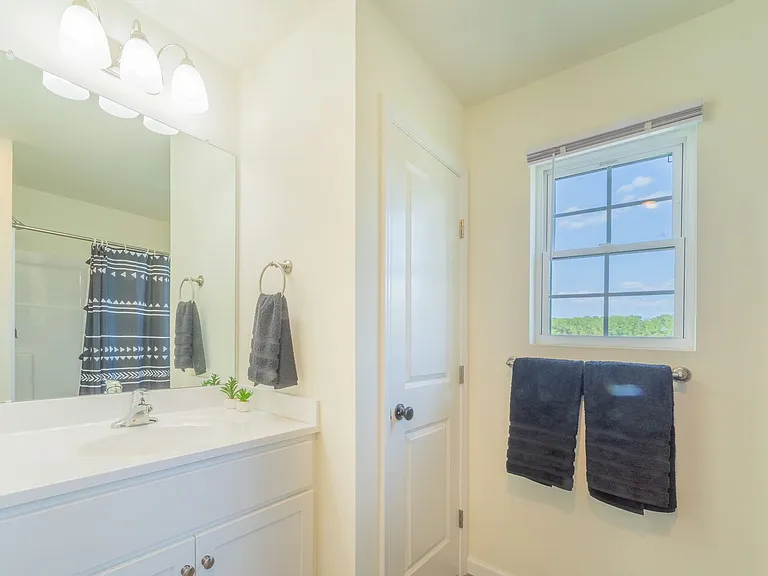 674 N Bedford St — Photo 19