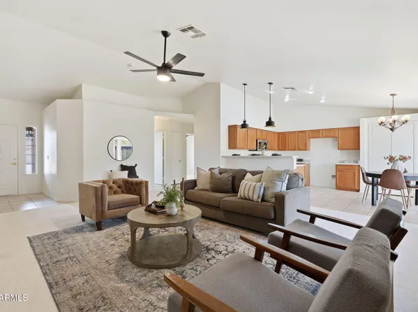 2047 E TEMPLE Court, Gilbert, AZ 85296