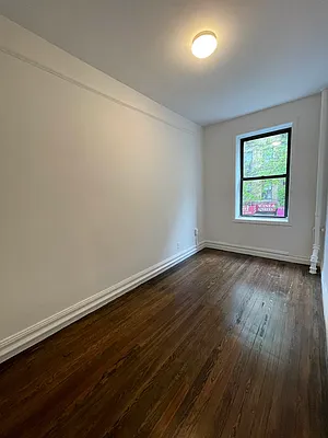 Rented by Compass | media 35