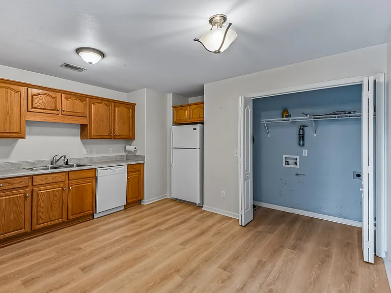 14 Susquehanna Trl — Photo 3