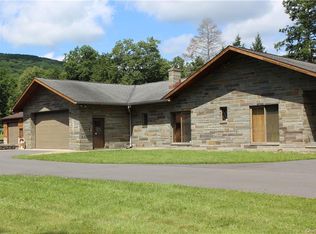 168 Zock Rd, Cuddebackville, NY 12729