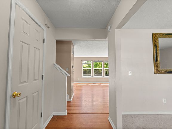 5th image of 8519 Walden Trace Dr