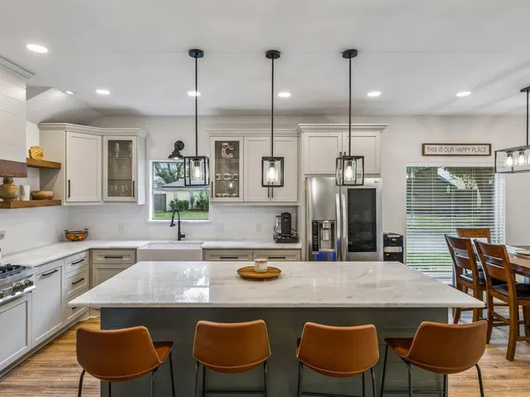7803 Blackjack Ct, Houston, TX 77088