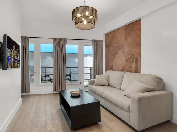1036 Ocean Dr, Miami Beach, FL
