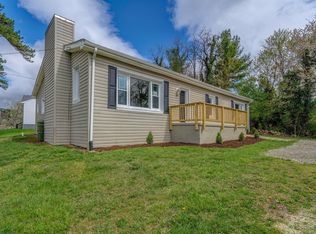 905 N Mill Rd, Salem, VA 24153