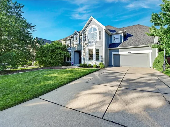 5412 W 132nd Ter, Overland Park, KS 66209