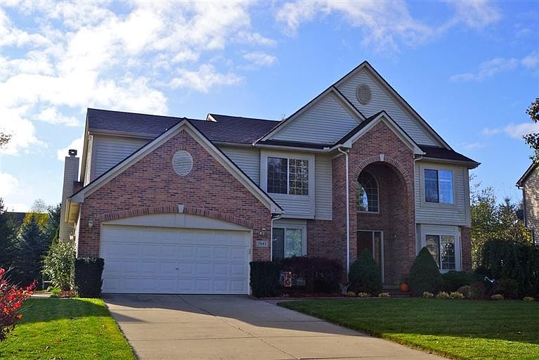 1st image of 5843 Rollingwood Dr