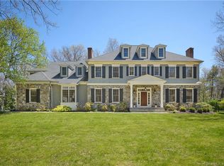 2 Sussex Rd, Farmington, CT 06032