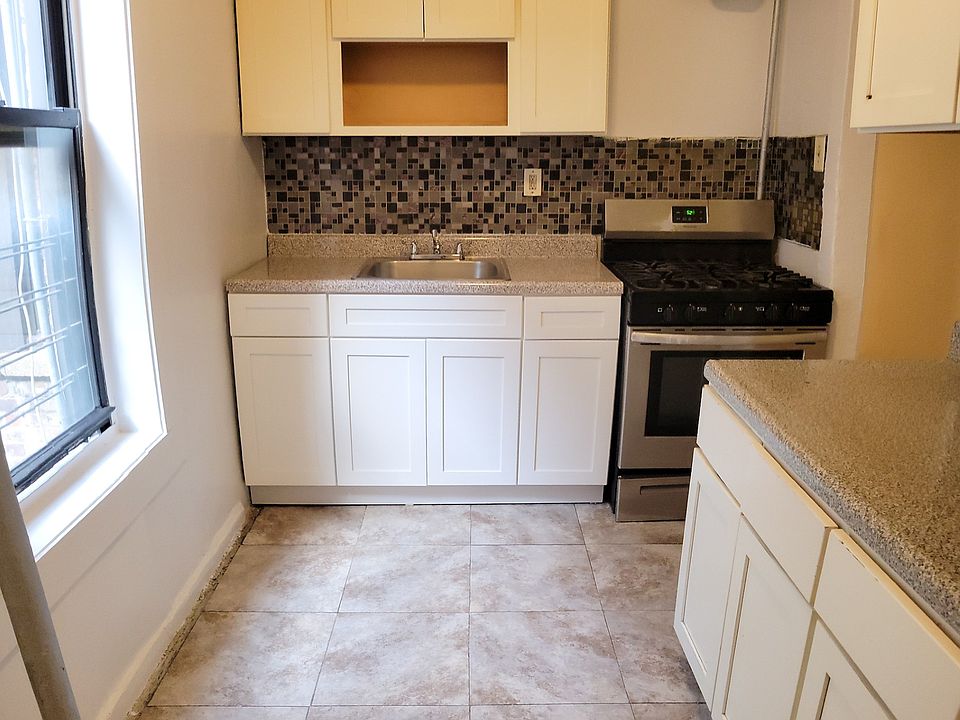 1st image of 2719 Morris Ave APT 2C