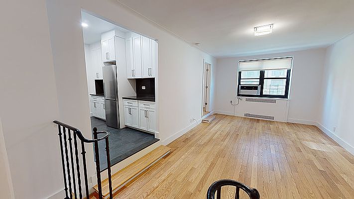 1st image of 10 W 65th St #2FK