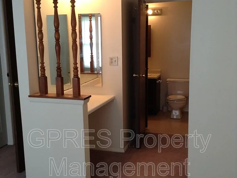 317 Garden Hill Dr — Photo 9