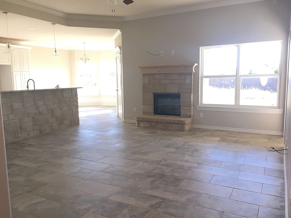 1st image of 609 Wackadoo Dr