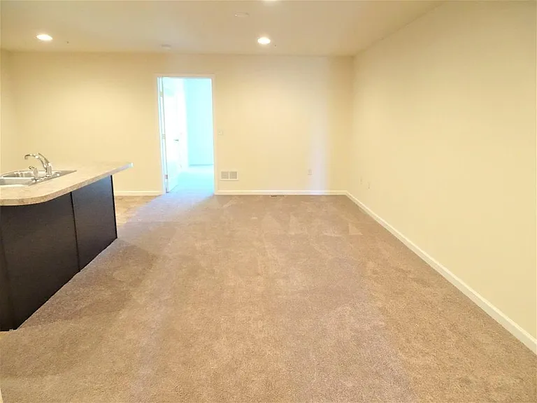 157 Linda Sue Ln — Photo 3
