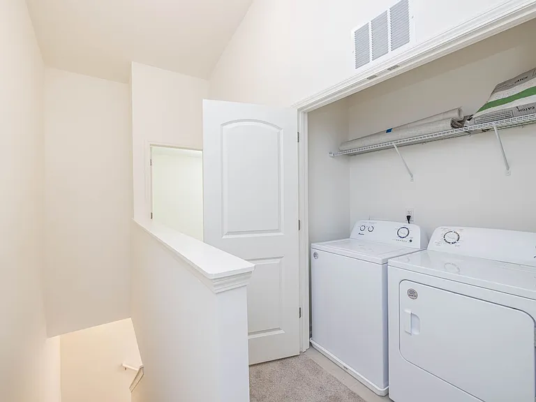 1005 Pine St #D — Photo 7