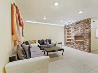 2503 McCue Rd APT 6, Houston, TX 77056