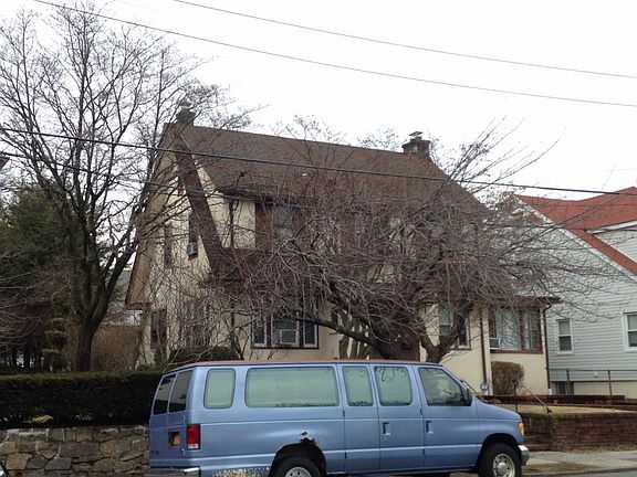 2nd image of 55 Armourvilla Ave
