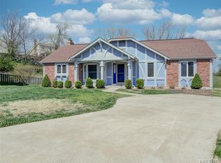 4 Fox Den Ct, Saint Charles, MO 63304