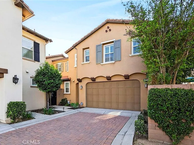 2976 E Coalinga Dr — Photo 1