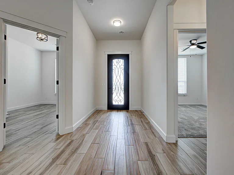3027 Pescara Dr — Photo 8