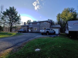 96 Valk Rd, Saugerties, NY 12477