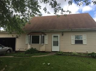 746-1 Governor Rd, Valparaiso, IN 46385