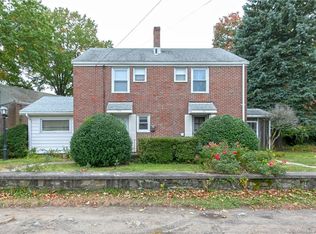 270 Evers St, Bridgeport, CT 06610