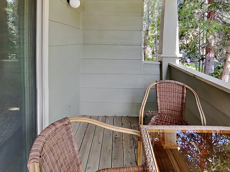 1509 Point Dr — Photo 12