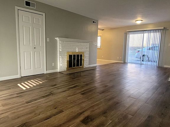 5th image of 3080 Southdale Dr APT 2