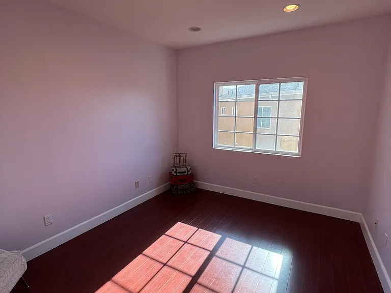7056 Fulton St #9 — Photo 12