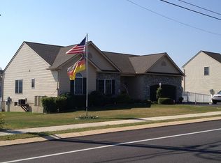 5395 Board Rd, Mount Wolf, PA 17347