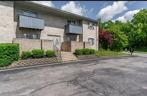 1096 Armstrong Mill Rd #B Photo 1