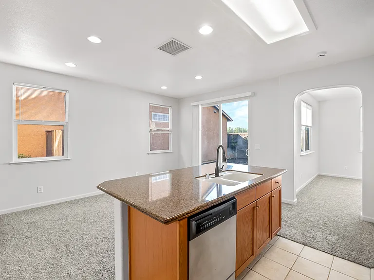 3665 Vermont Ln — Photo 7