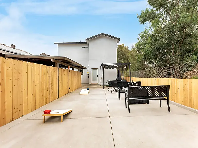 8869 Jade Coast Dr — Photo 55