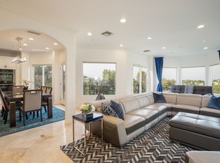 4950 Medina Rd, Woodland Hills, CA 91364