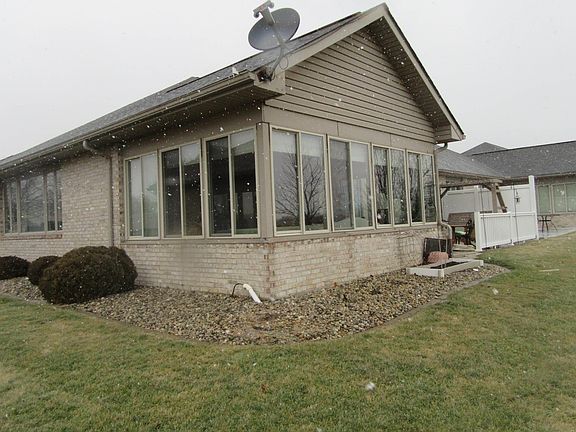 2nd image of 780 Willowridge Dr