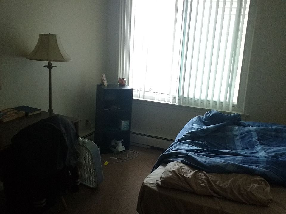 1st image of 921 Church St APT 103