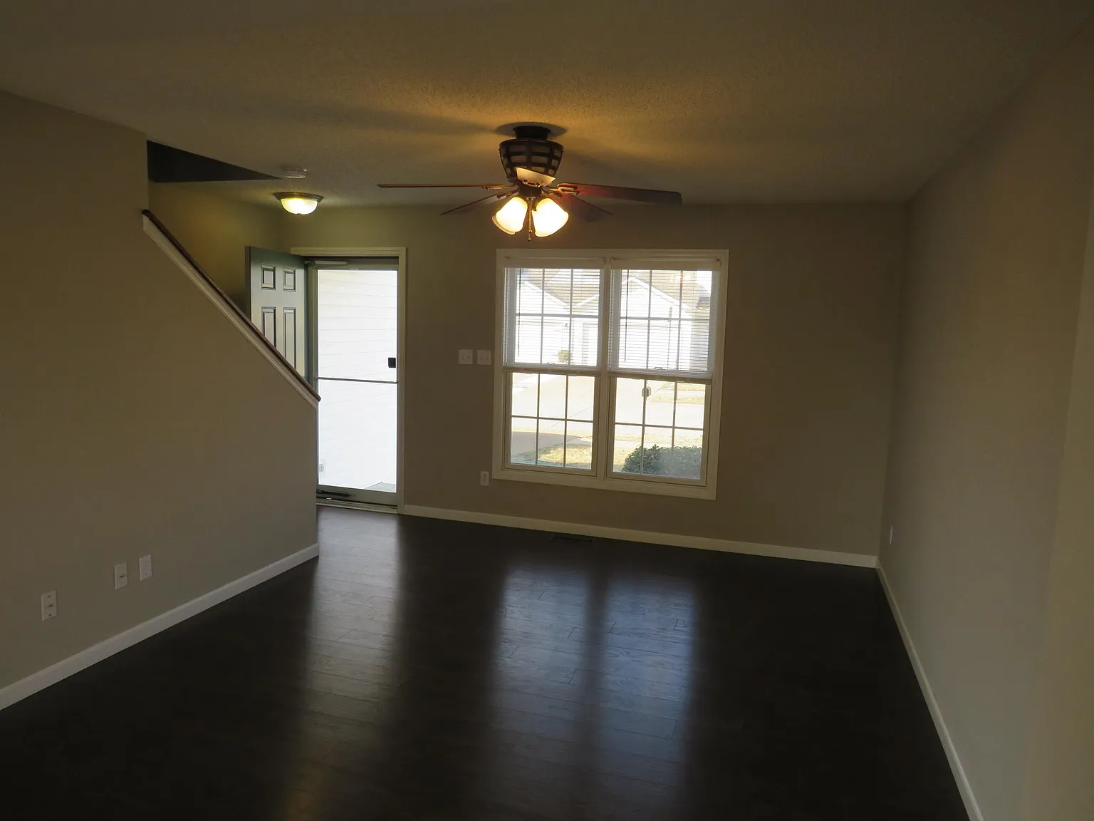 2 bed, 1184 sqft, $1,725 — Photo 3