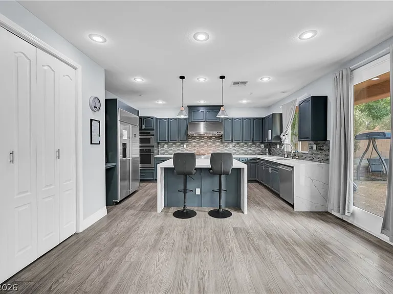 1289 Vietti St — Photo 37