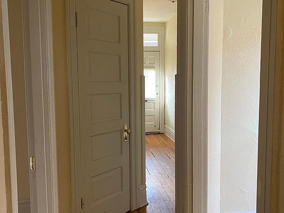 4th image of 2216 Nebraska Ave Floor 1
