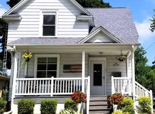 121 S Jackson St, Elkhorn, WI 53121
