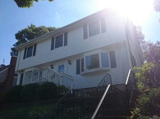 10 Peak Hill Rd, West Roxbury, MA 02132