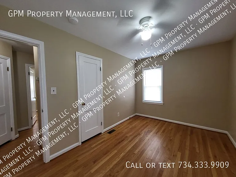 15806 Meyer Ave — Photo 6