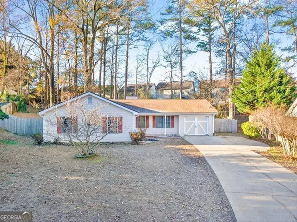 1362 Daniel Ln, Lawrenceville, GA 30046