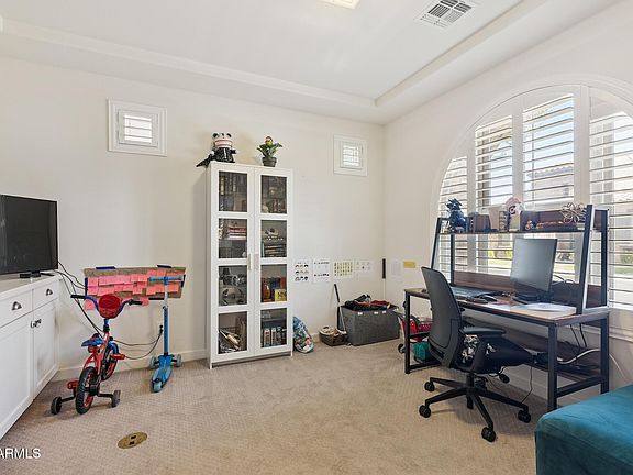 4th image of 2060 W MUSKET Place