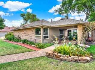 5914 Smoke Glass Trl, Dallas, TX 75252