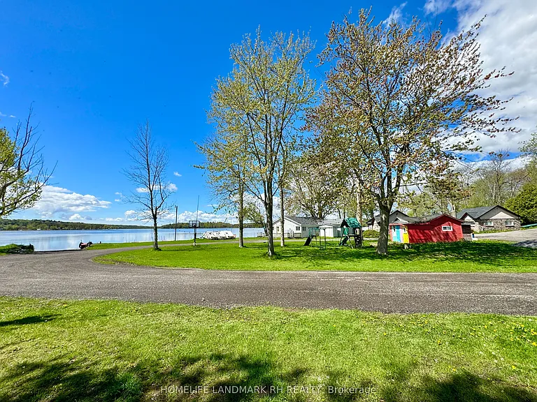 523 Island View Rd #18 — Photo 11