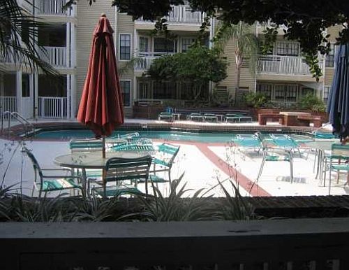4th image of 1000 W Horatio St APT 124