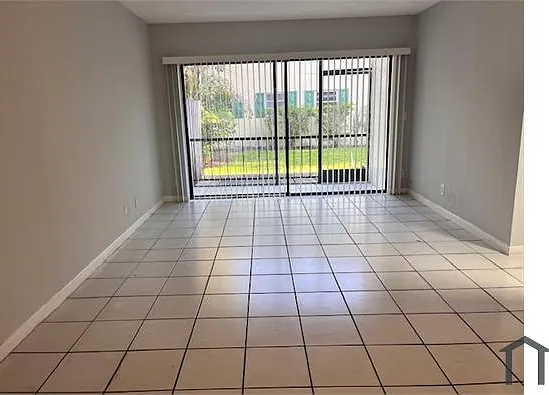 1195 NW 16th Ave #13